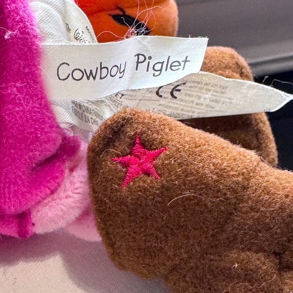 🐷🎃 Vintage Disney Cowboy Piglet Plush – Halloween 2000 Edition (8”) 🤠✨ - Picture 6 of 15